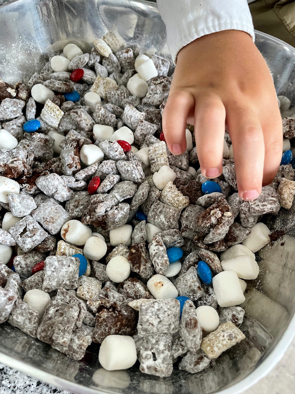 Marbled Eggs - Mud Mates Messy Play Adventures